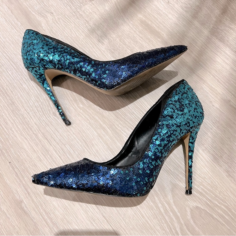 Sequin Pumps